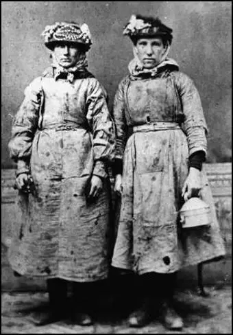 Two women coalminers (1890)