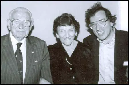 Nicholas Winton, Elizabeth Maxwell and Matej Mináč in 1999