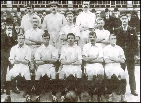 West Ham in 1900.