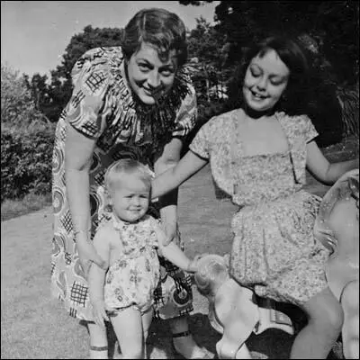 Emily Hahn, Amanda and Carola (c. 1950)