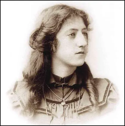 Grace Chappelow (c. 1912)