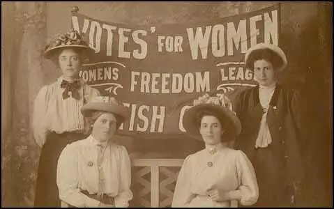 Scottish Women's Freedom League members (c. 1911)