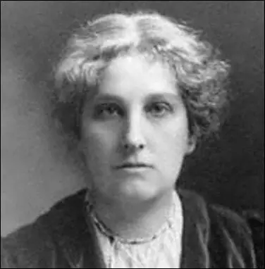 Margaret Llewelyn Davies (c. 1910)