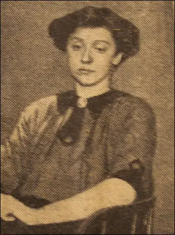 Photograph of Helen Craggs that appeared in the Daily Sketch (26 June 1912)