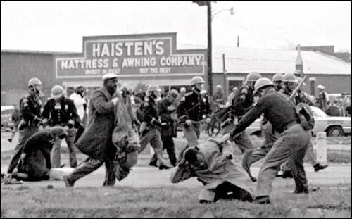 Selma protest marchers are attacked police (7th March, 1965)