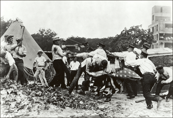 Photograph of the police attacking the Bonus Army camp (28th July, 1932)