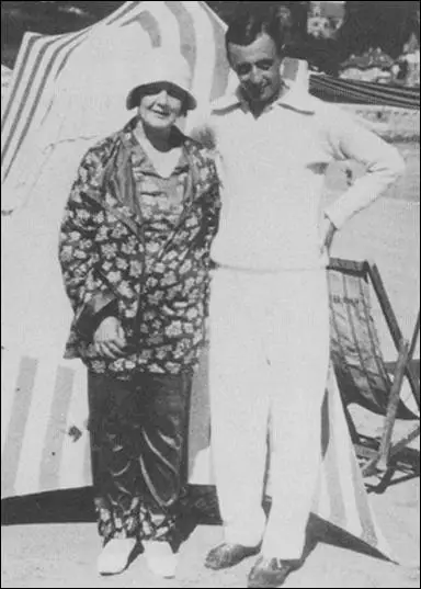 Melanie Klein and Hans Klein (1930)