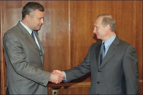 Alexander Lebedev and Vladimir Putin (2002)