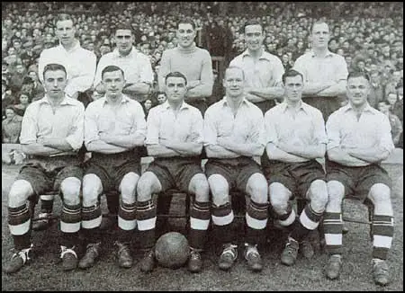 The England team that played against Wales in October 1941. Back row leftto right, Harry Goslin, Joe Bacuzzi, George Marks, Denis Compton, Stan Cullis,Stanley Matthews, Jimmy Hagen, Eddie Hapgood, Don Welsh and Joe Mercer.Goslin joined the 53rd Field Regiment and was killed in Italy on 18th December, 1943.