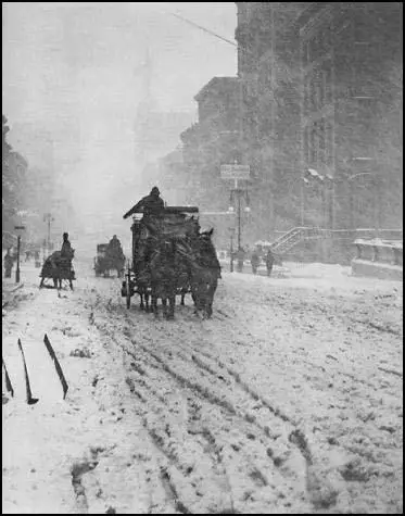 Alfred Stieglitz, Winter on Fifth Avenue, New York (1893)