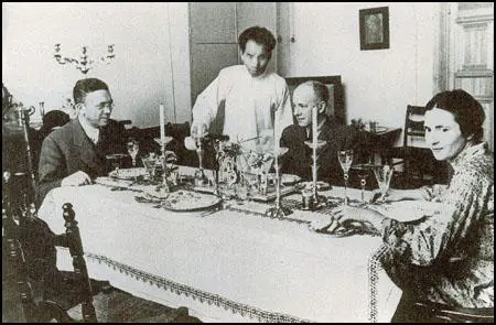 Walter Duranty at a dinner party in his Moscow apartment.
